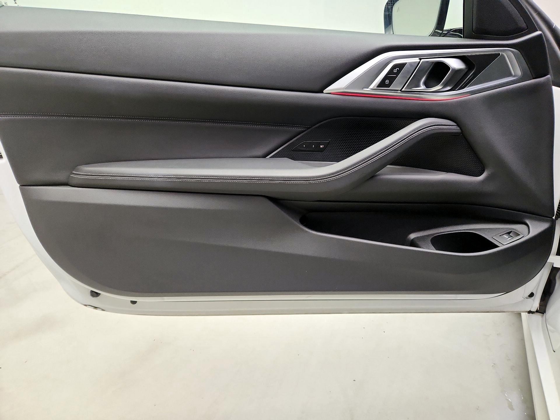 Thumbnail: 2025 BMW 4 Series - 10