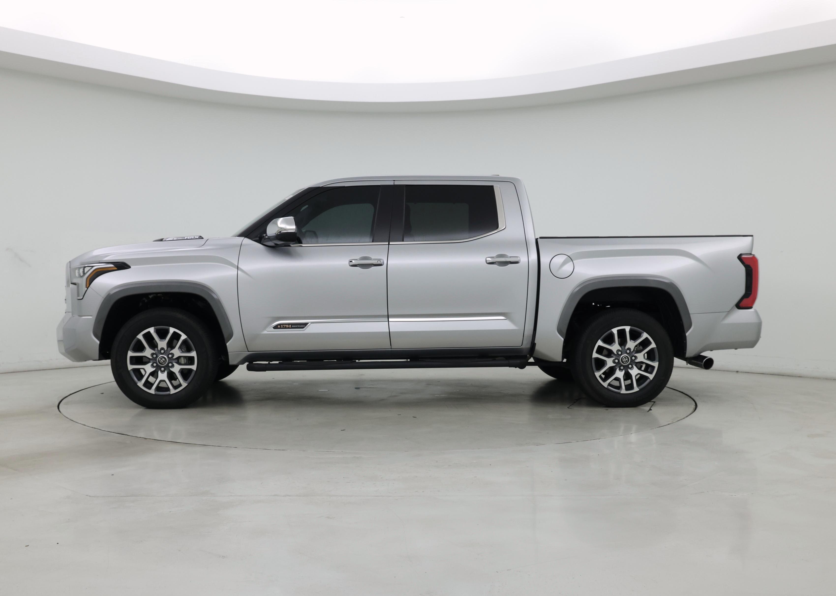 Thumbnail: 2024 Toyota Tundra - 3
