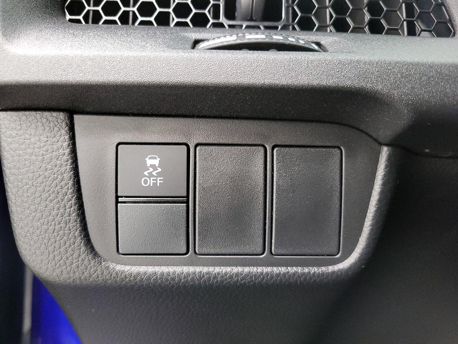 2025 Honda CR-V LX - Photo 14