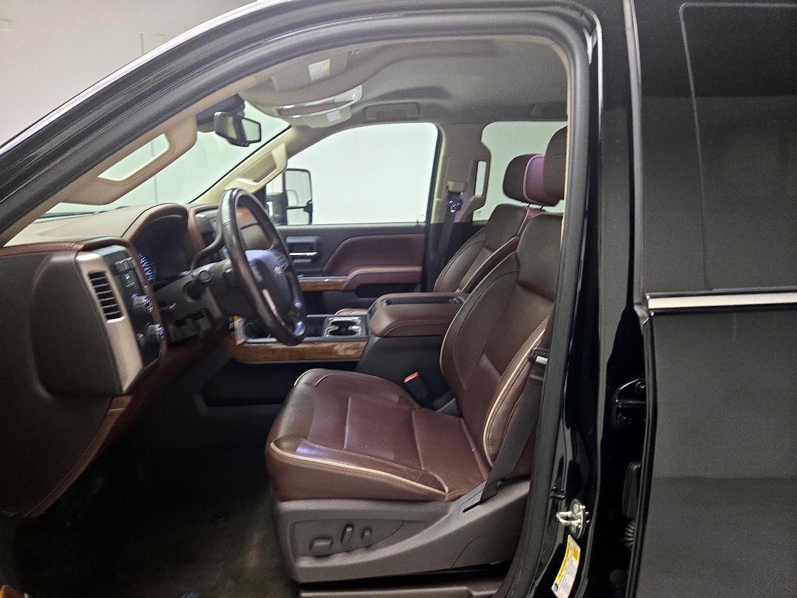 2015 Chevrolet Silverado 2500HD High Country - Photo 10