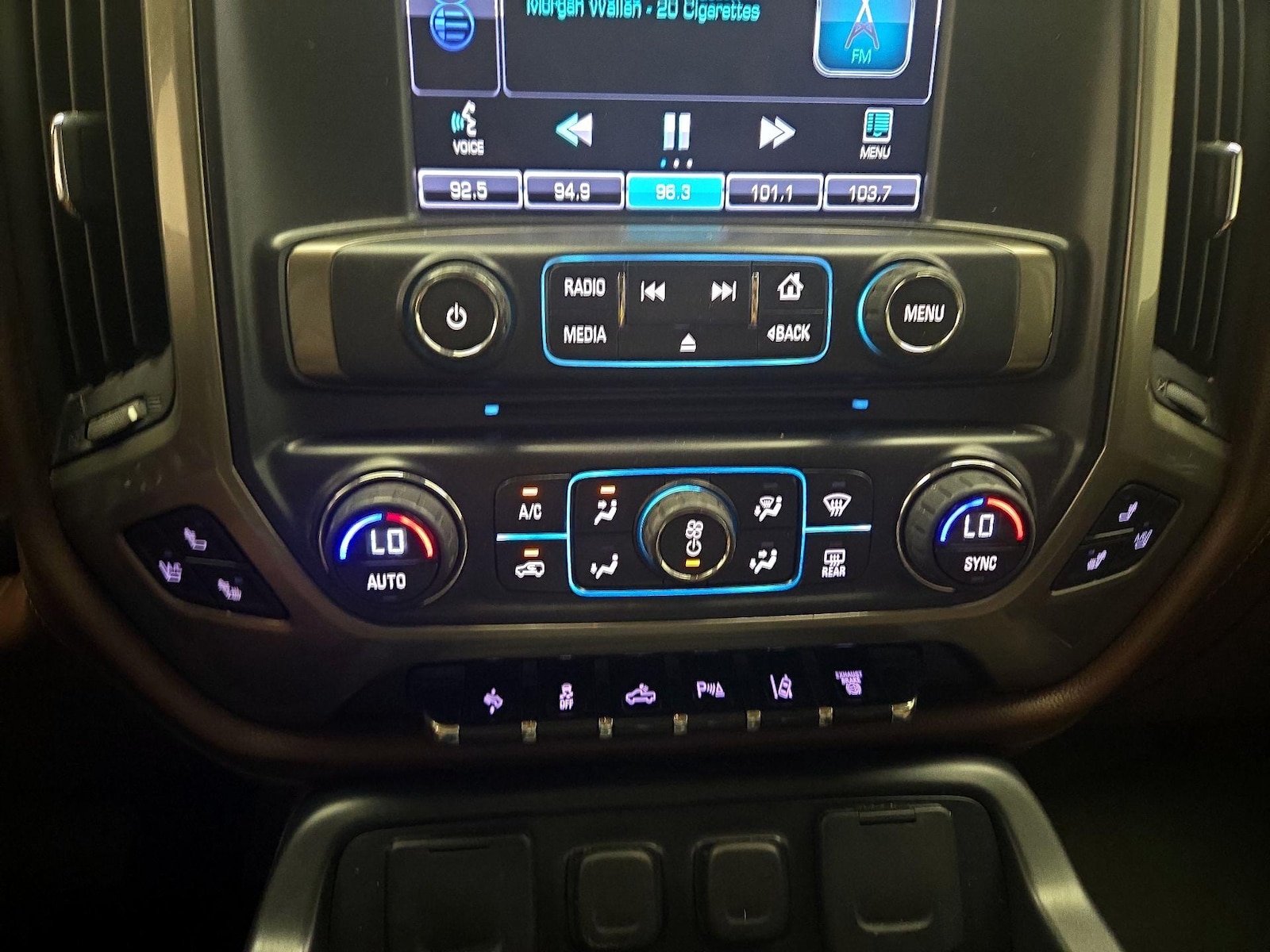 2015 Chevrolet Silverado 2500HD High Country - Photo 15