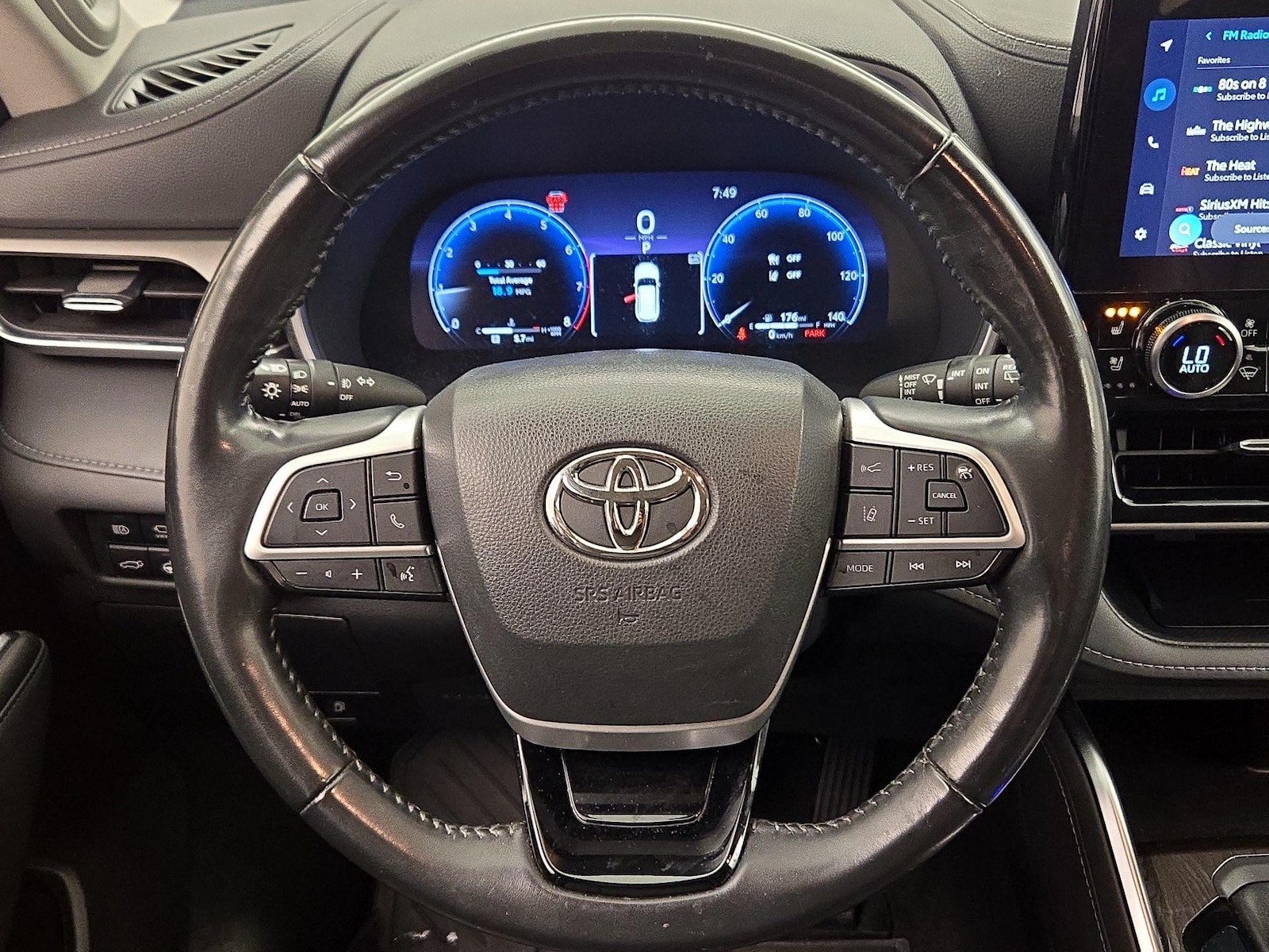 2023 Toyota Highlander Limited - Photo 11