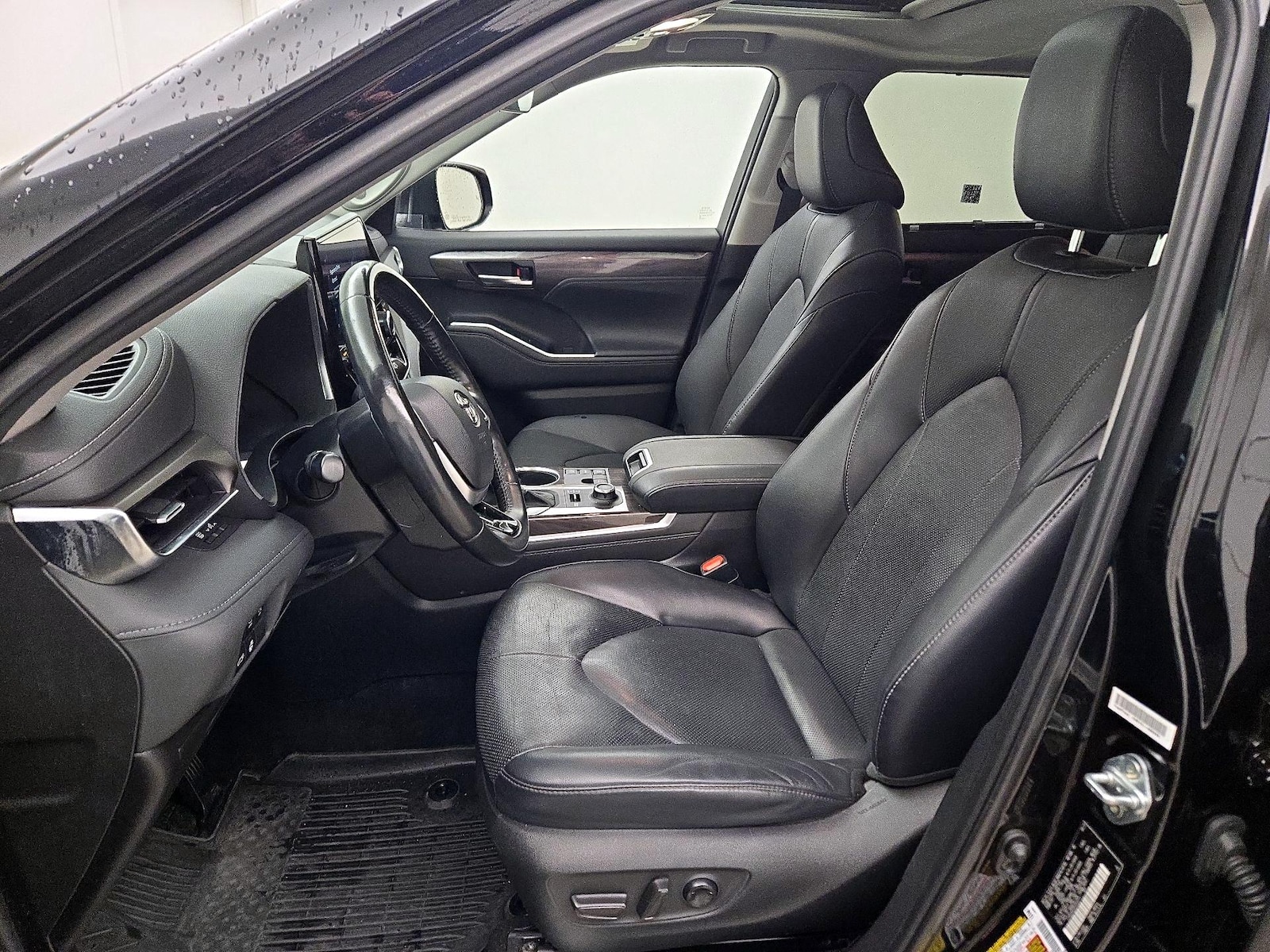 2023 Toyota Highlander Limited - Photo 12