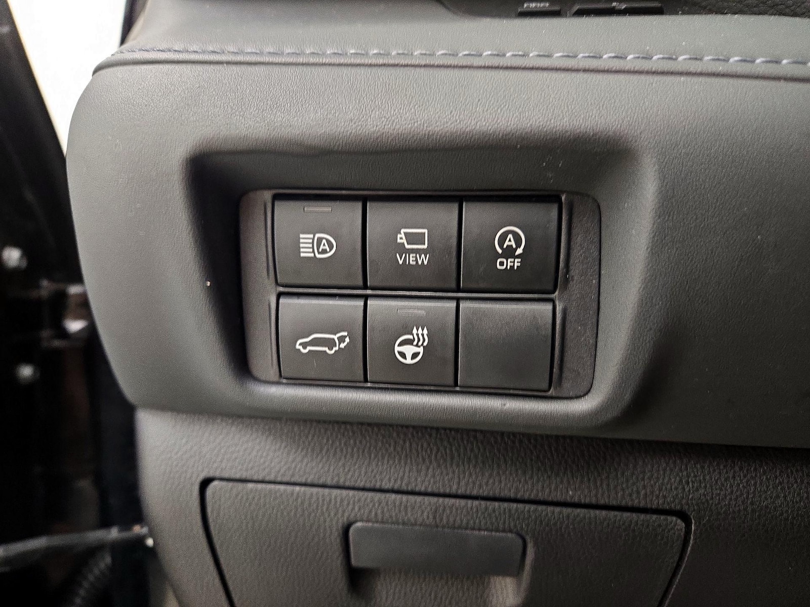 2023 Toyota Highlander Limited - Photo 14
