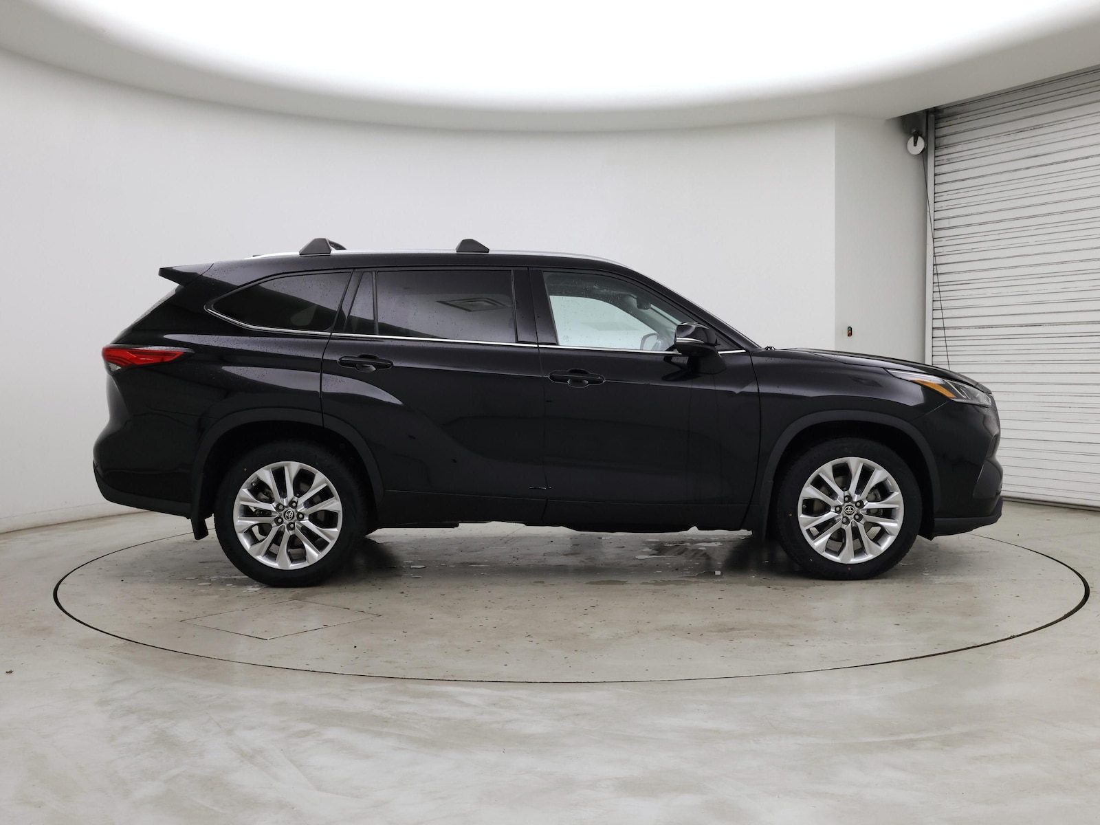 2023 Toyota Highlander Limited - Photo 8