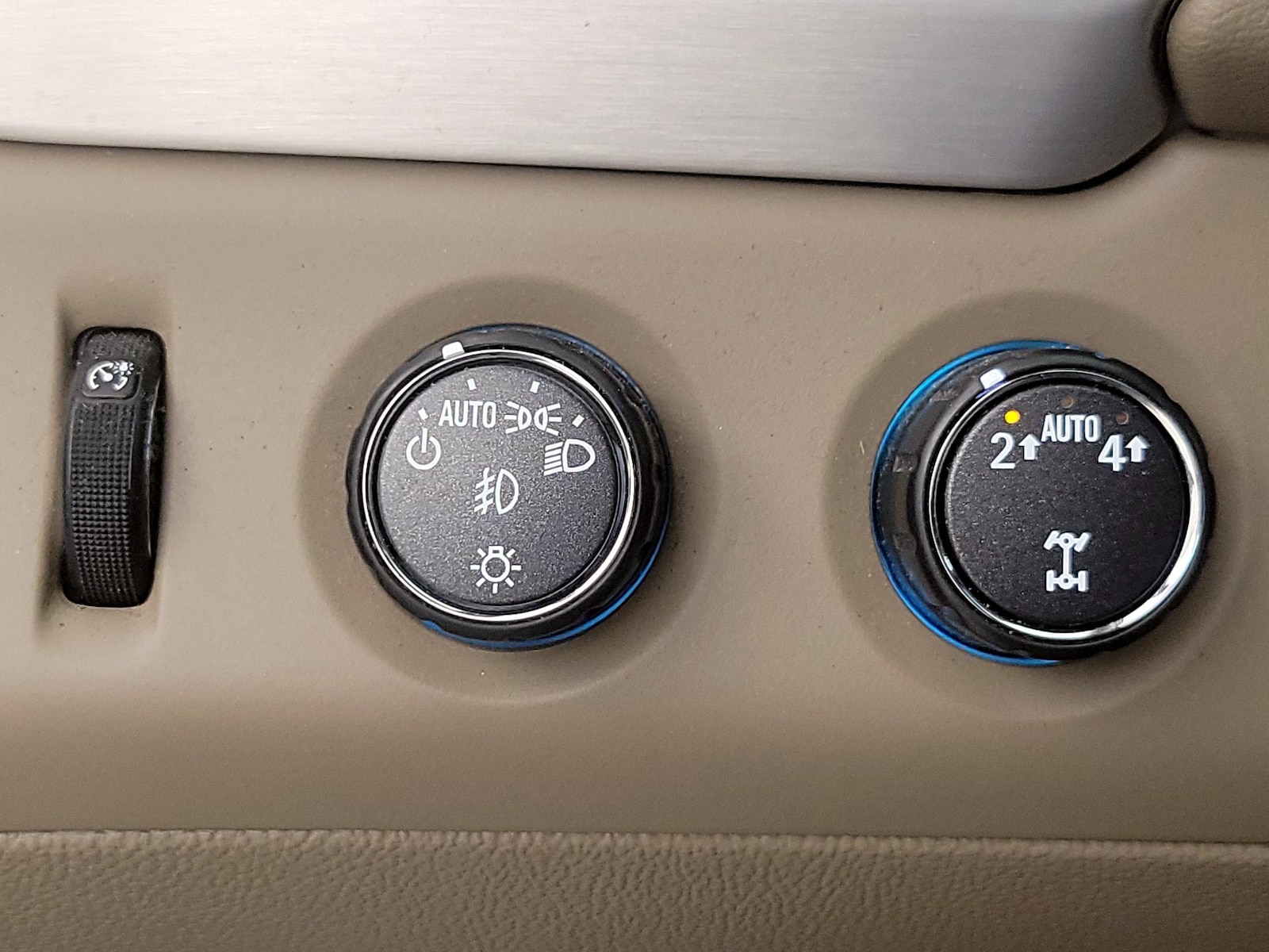 2020 GMC Yukon SLT - Photo 14