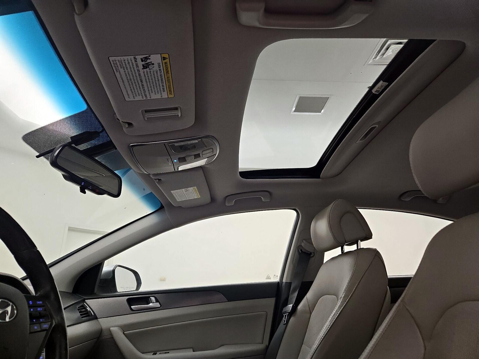 Sunroof(s) & Overhead Airbags