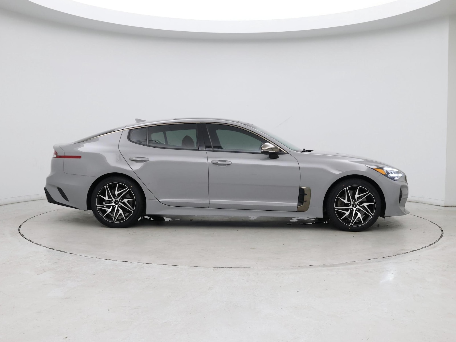 2023 Kia Stinger GT-Line - Photo 8