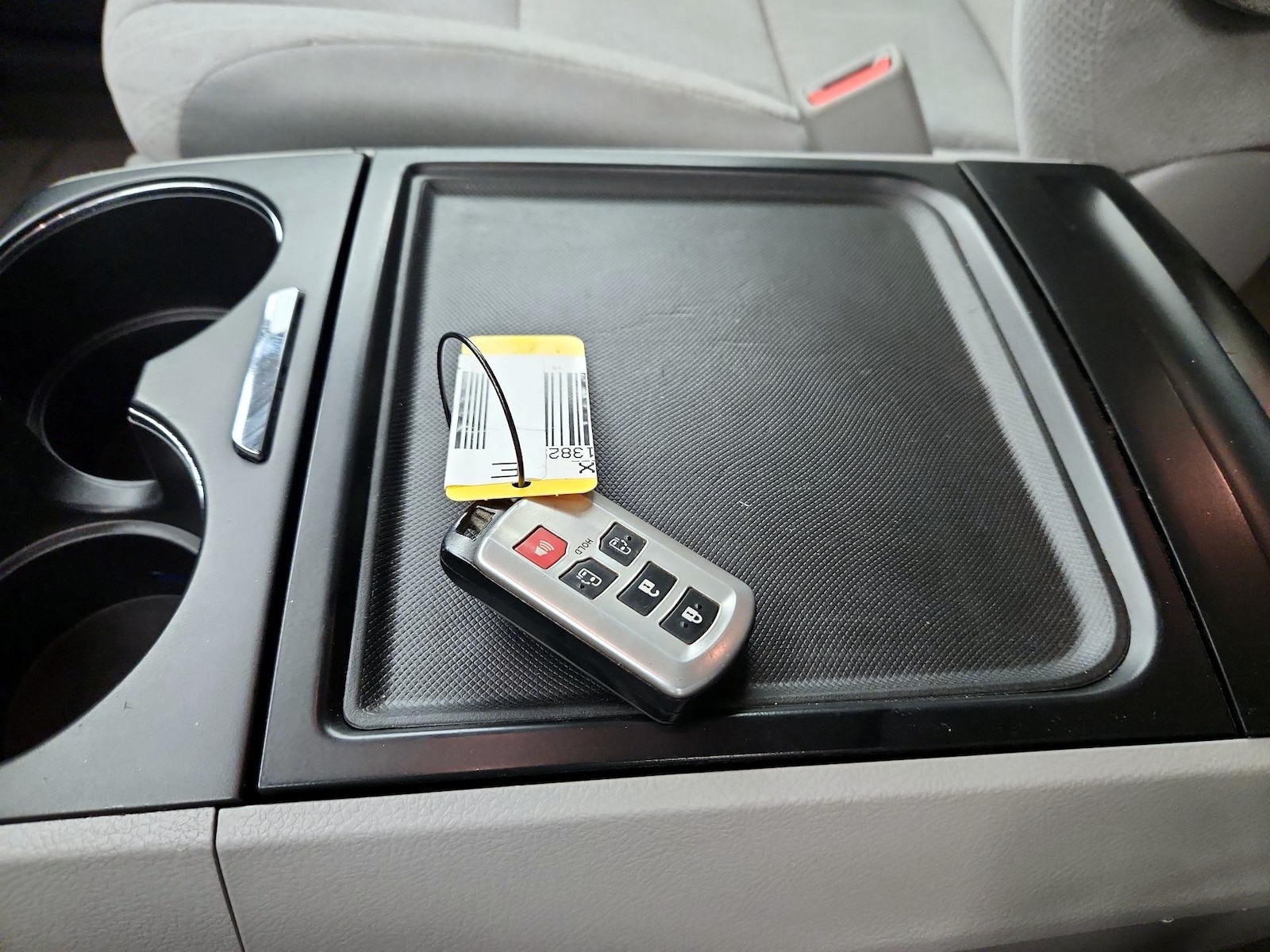 2019 Toyota Sienna LE - Photo 23