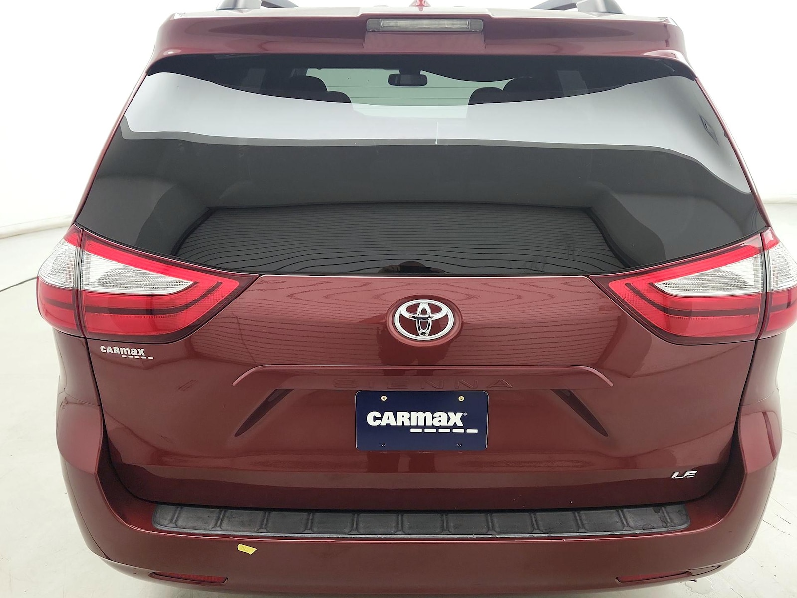 2019 Toyota Sienna LE - Photo 6