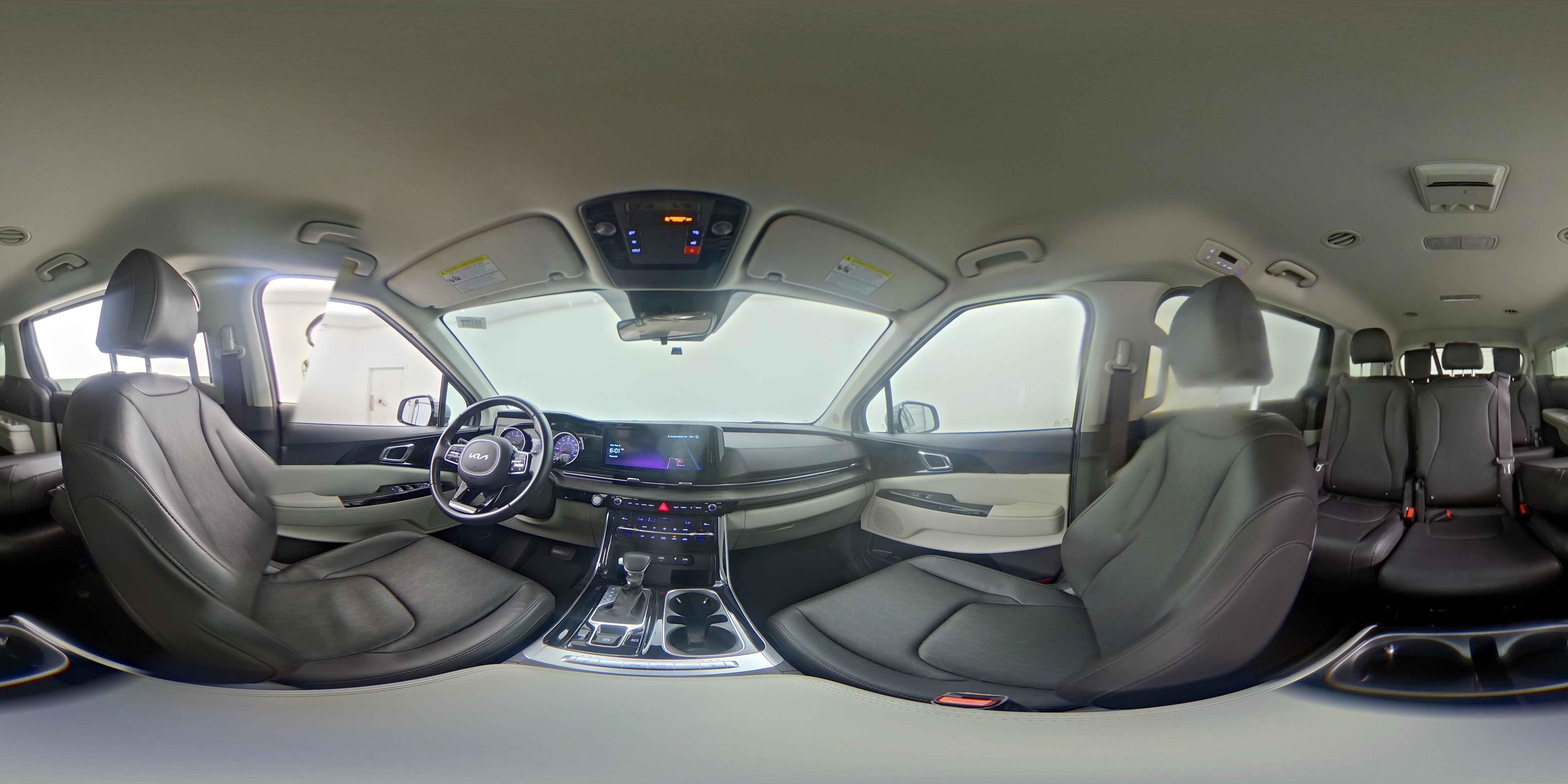 2024 Kia Carnival EX - Photo 25