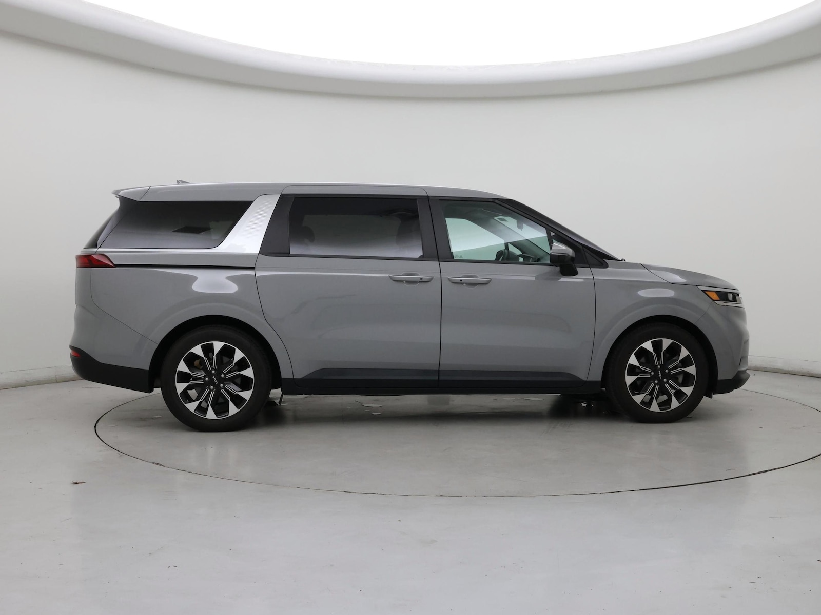 2024 Kia Carnival EX - Photo 8