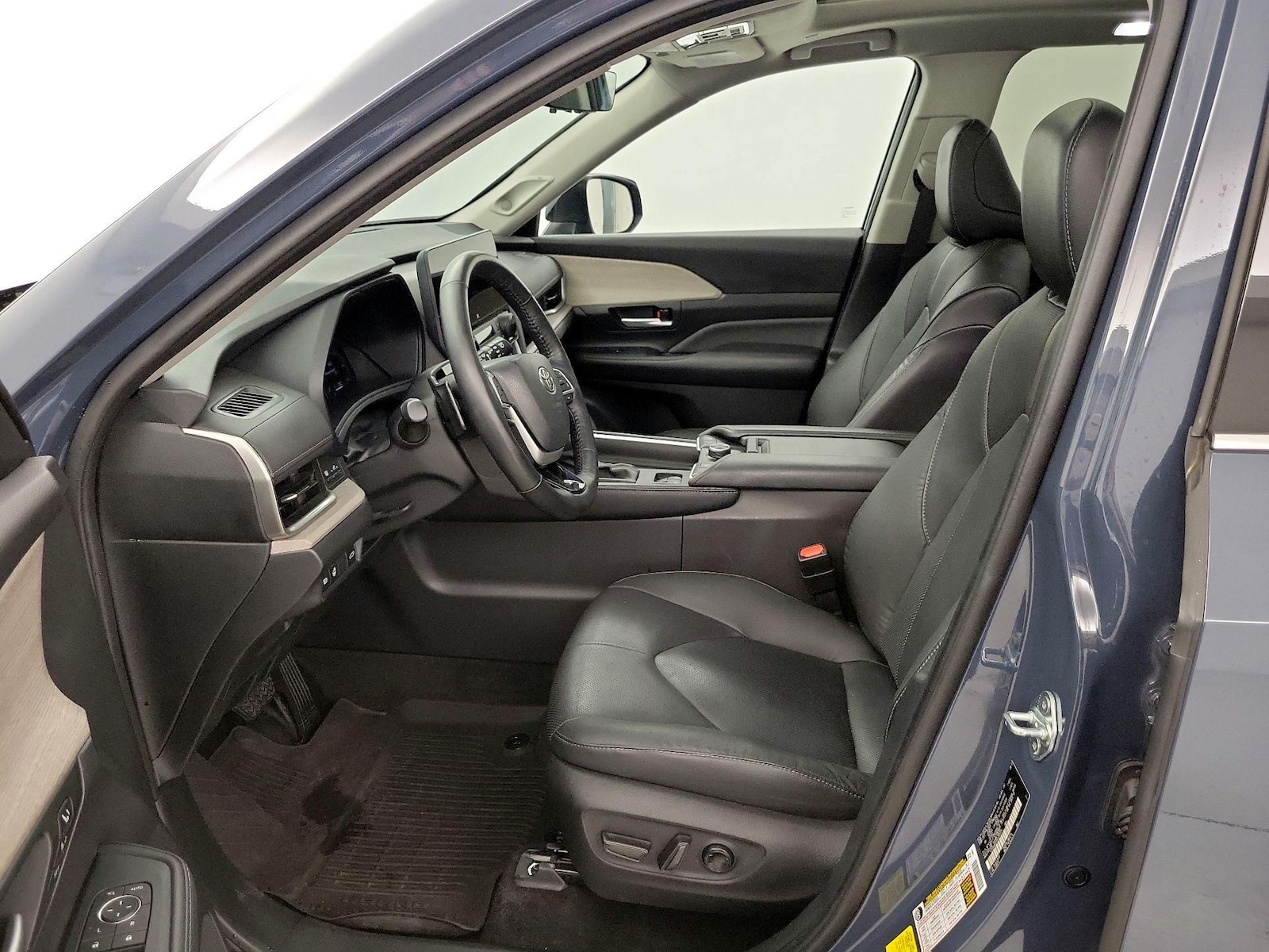 2024 Toyota Grand Highlander Platinum - Photo 12
