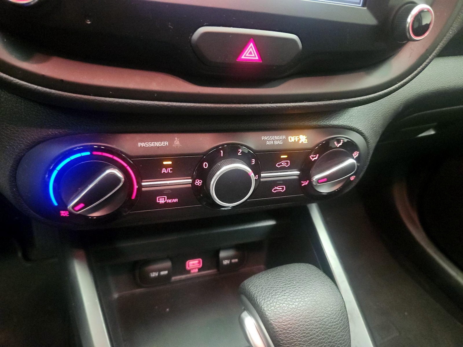 2020 Kia Soul LX - Photo 17