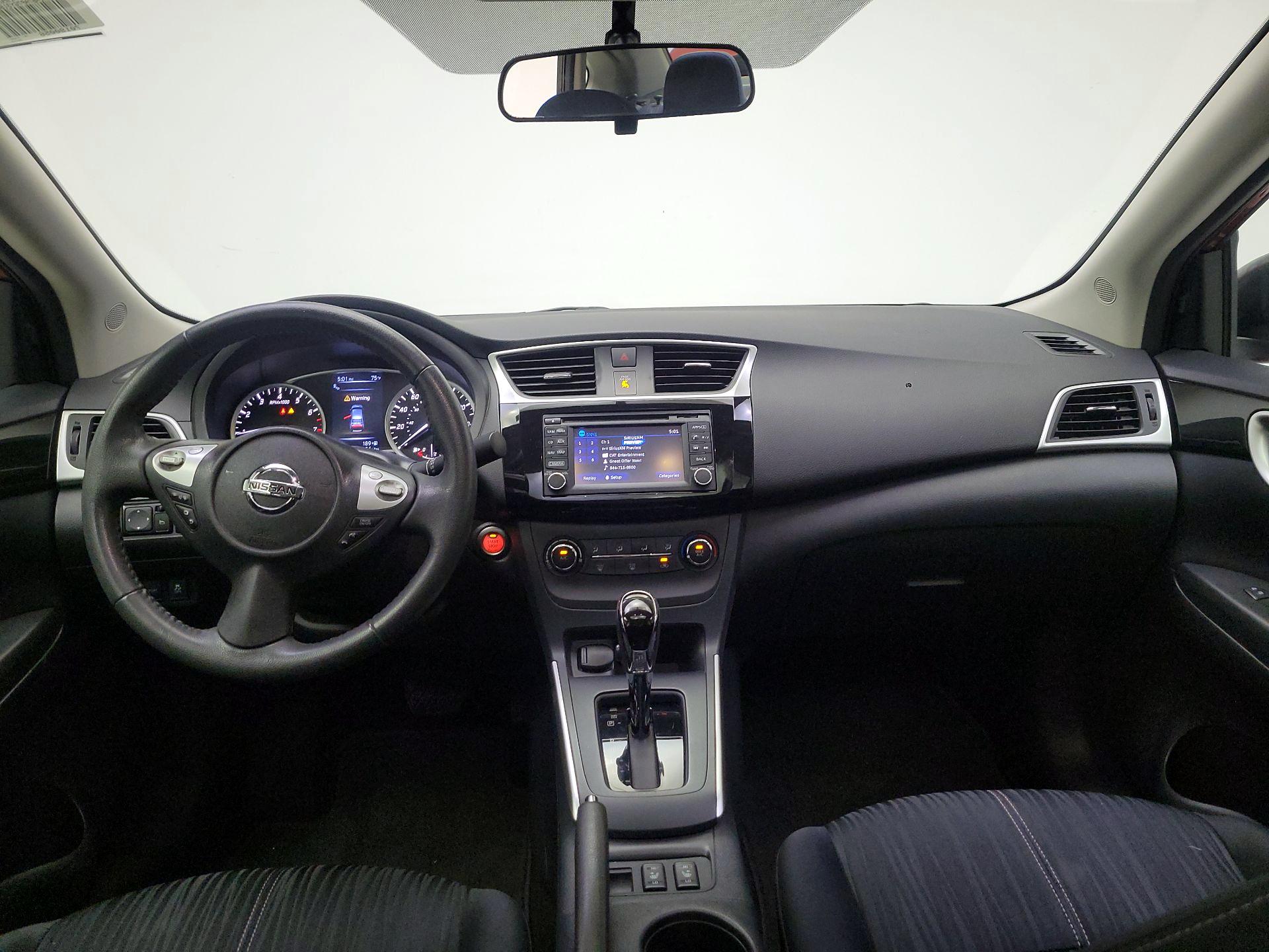 Thumbnail: 2016 Nissan Sentra - 9