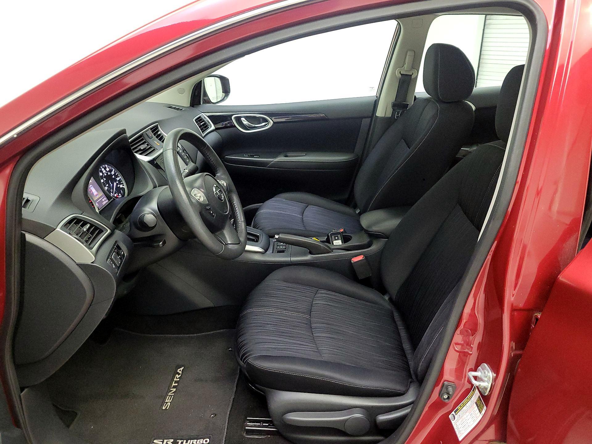Thumbnail: 2016 Nissan Sentra - 11