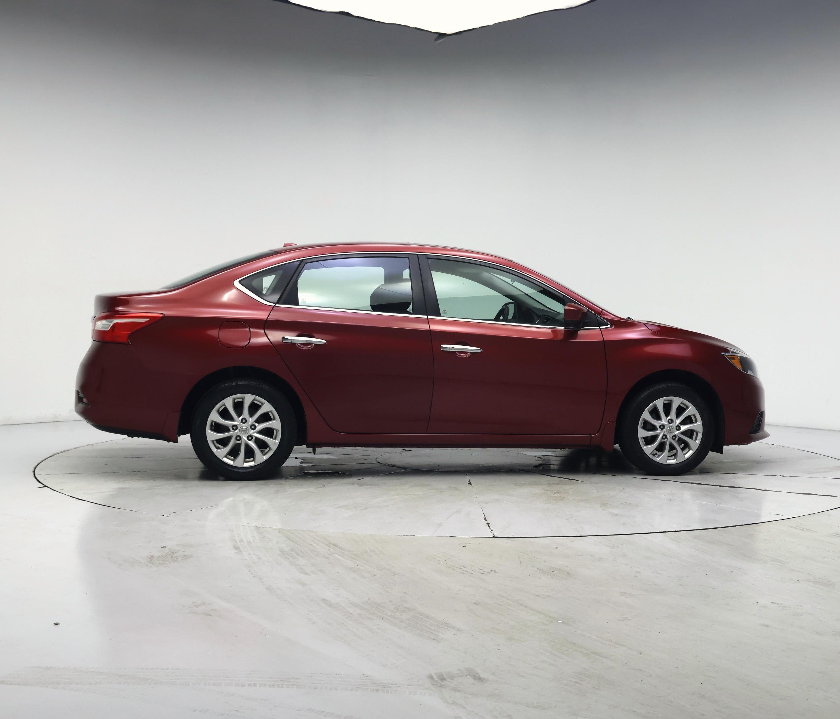 Thumbnail: 2016 Nissan Sentra - 7