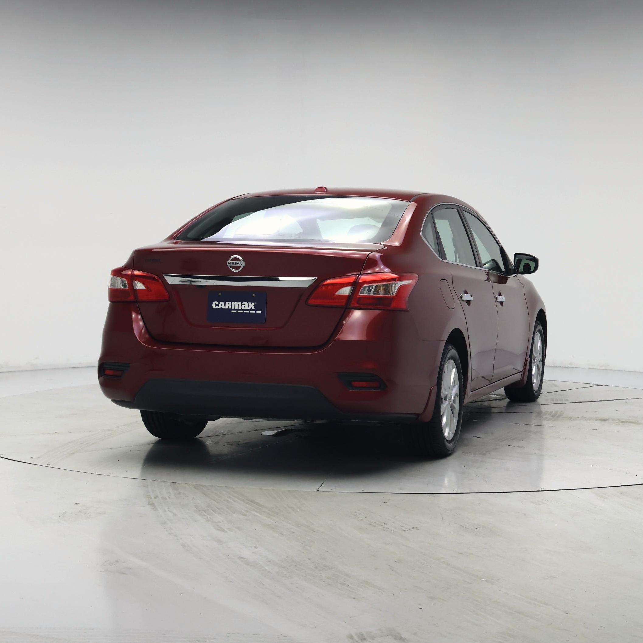 Thumbnail: 2016 Nissan Sentra - 8