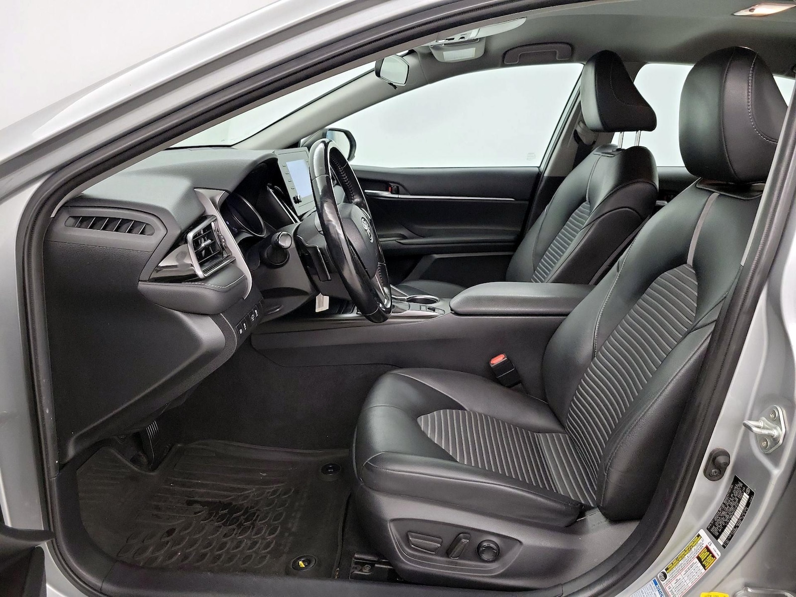 Power Seat(s) & Side Airbags