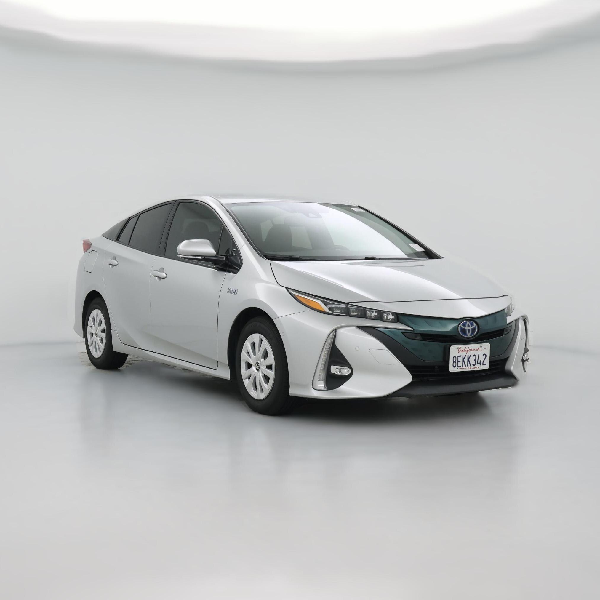 Thumbnail: 2017 Toyota Prius Prime - 1