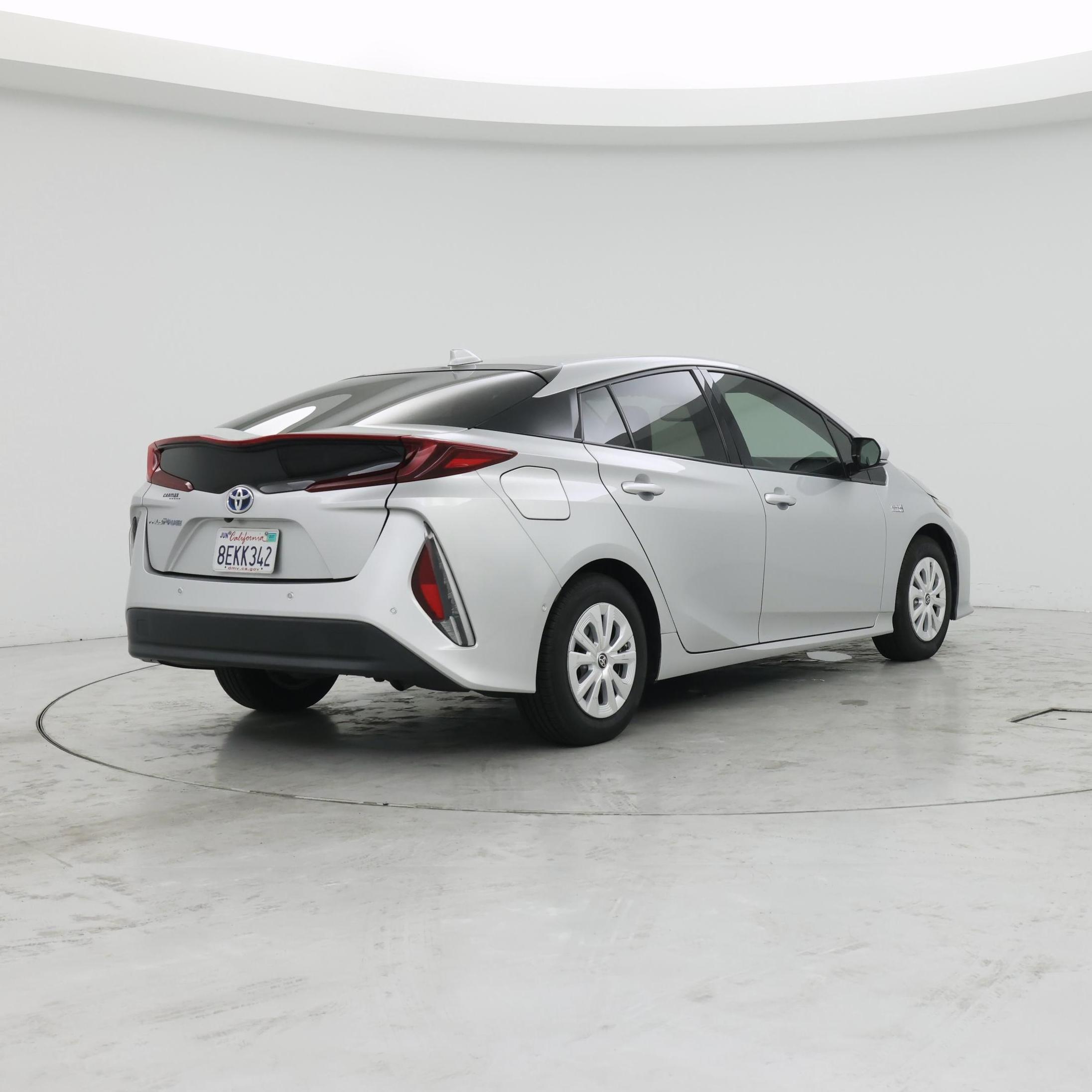 Thumbnail: 2017 Toyota Prius Prime - 8