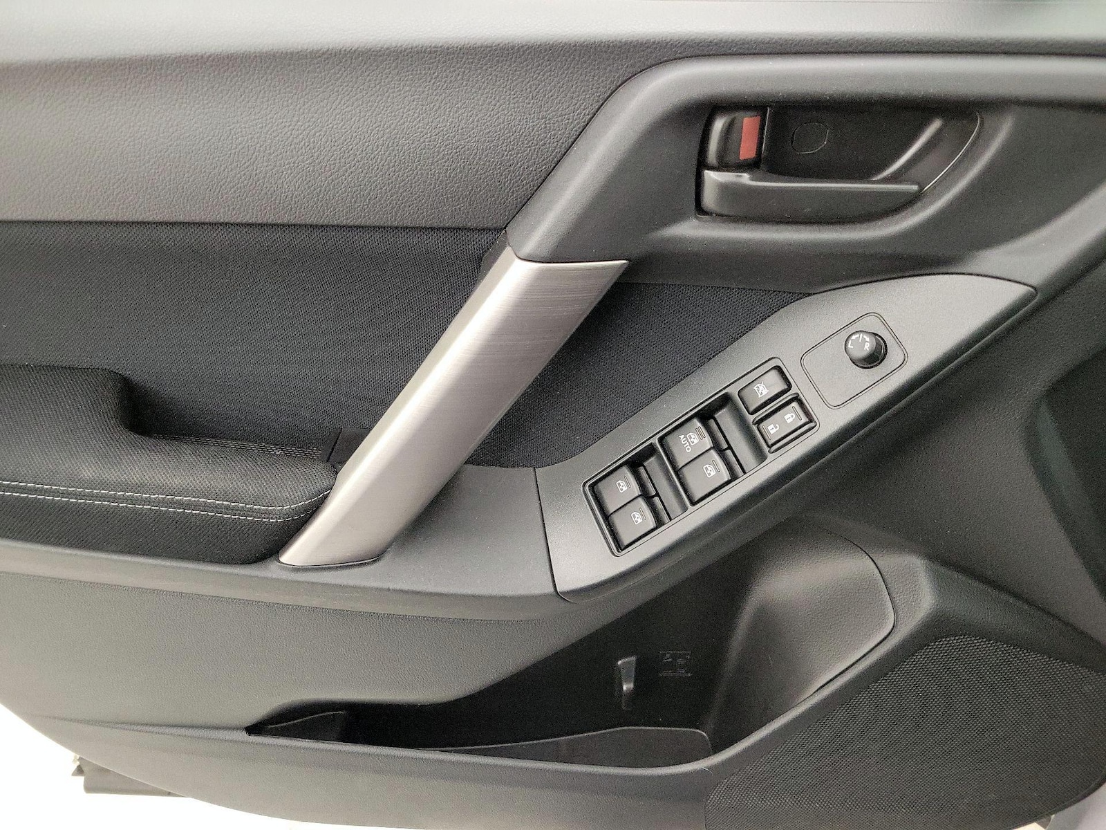 2015 Subaru Forester i - Photo 13