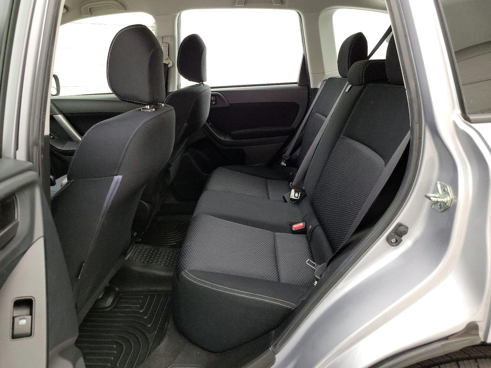 2015 Subaru Forester i - Photo 20