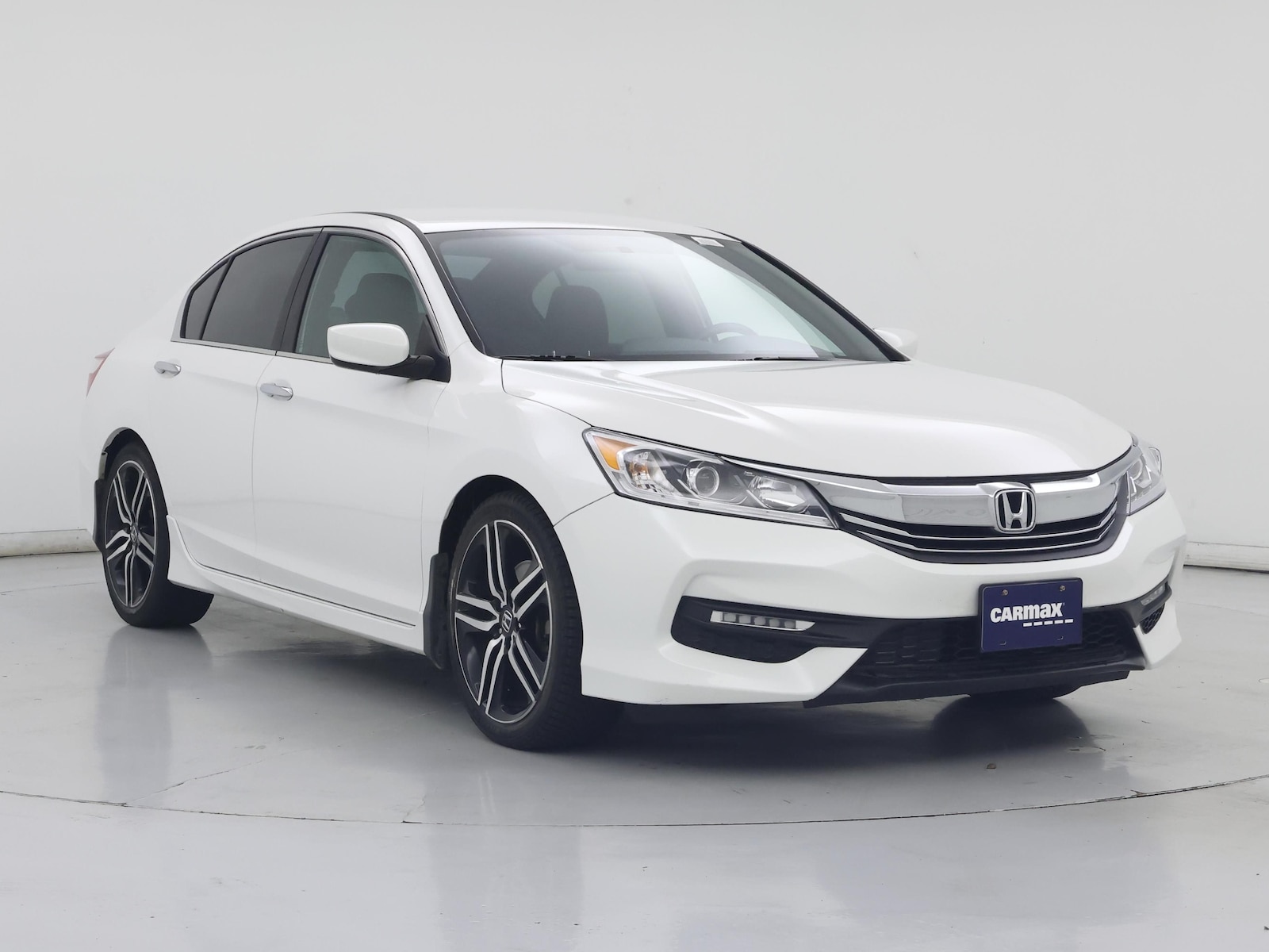 2017 Honda Accord Sport - Photo 2