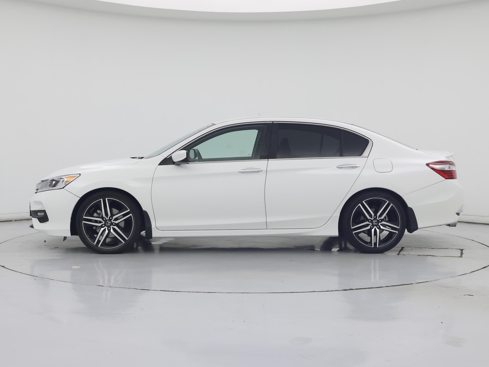 2017 Honda Accord Sport - Photo 4