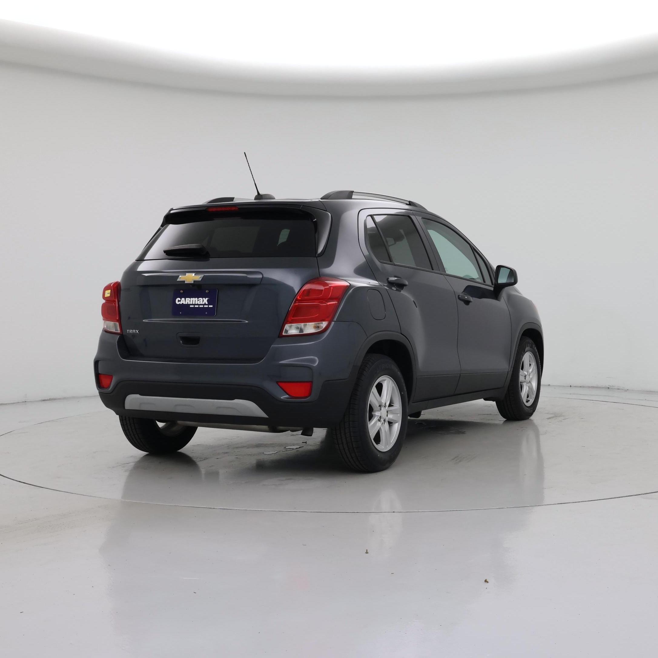 Thumbnail: 2022 Chevrolet Trax - 8