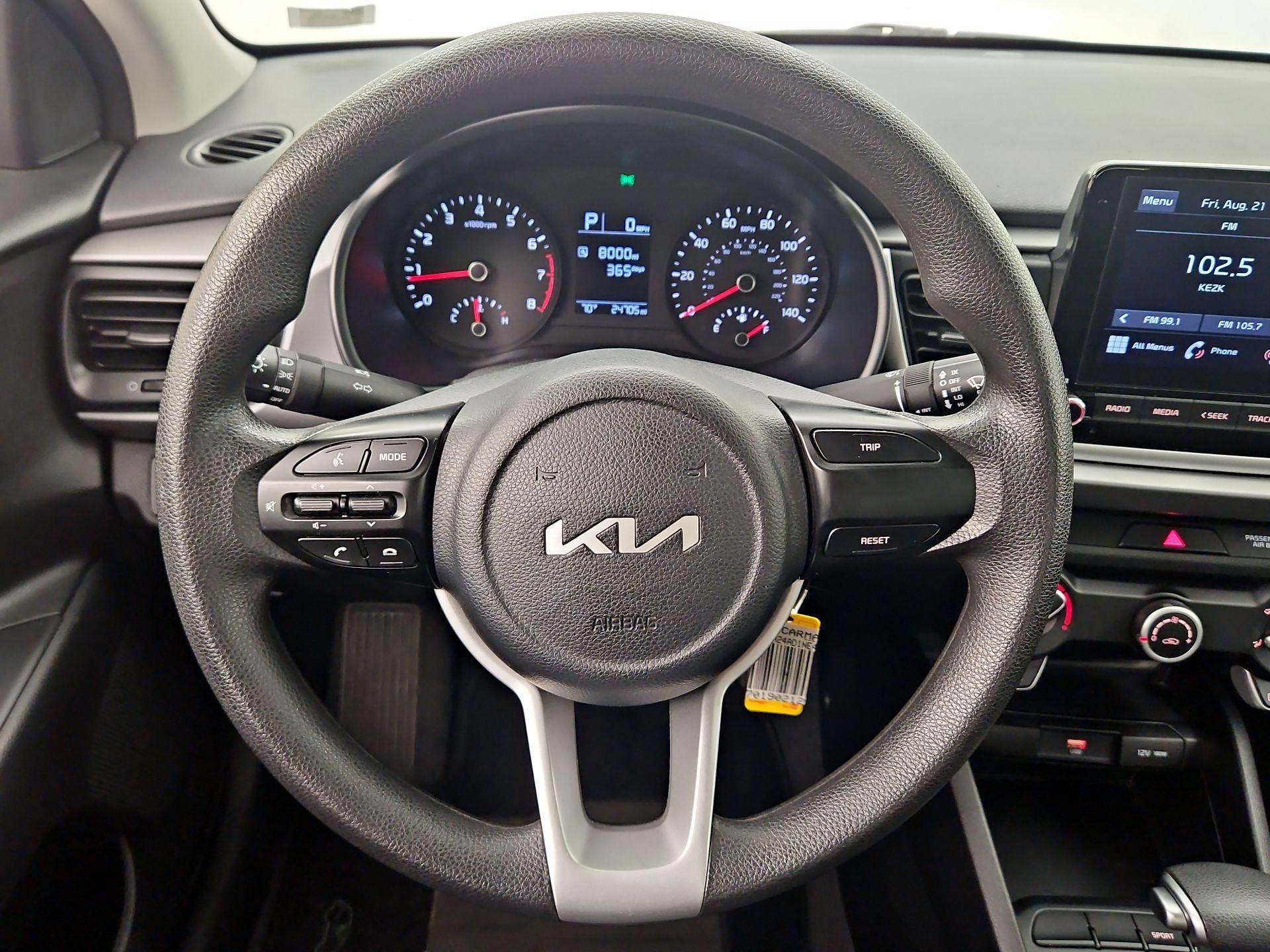 Thumbnail: 2022 Kia Rio - 10