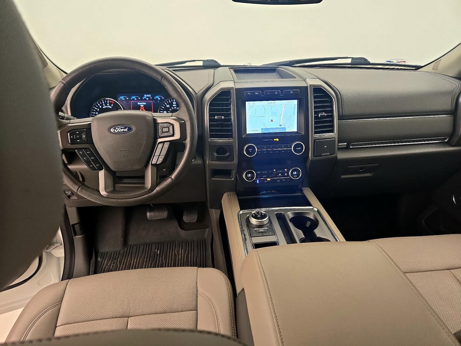2020 Ford Expedition XLT - Photo 10