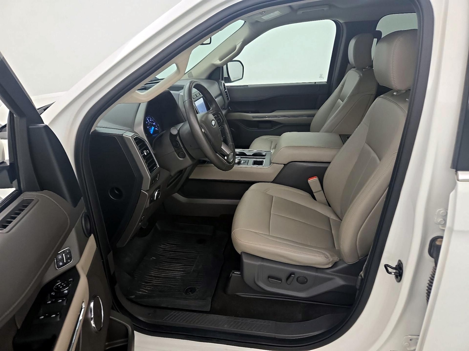 2020 Ford Expedition XLT - Photo 12