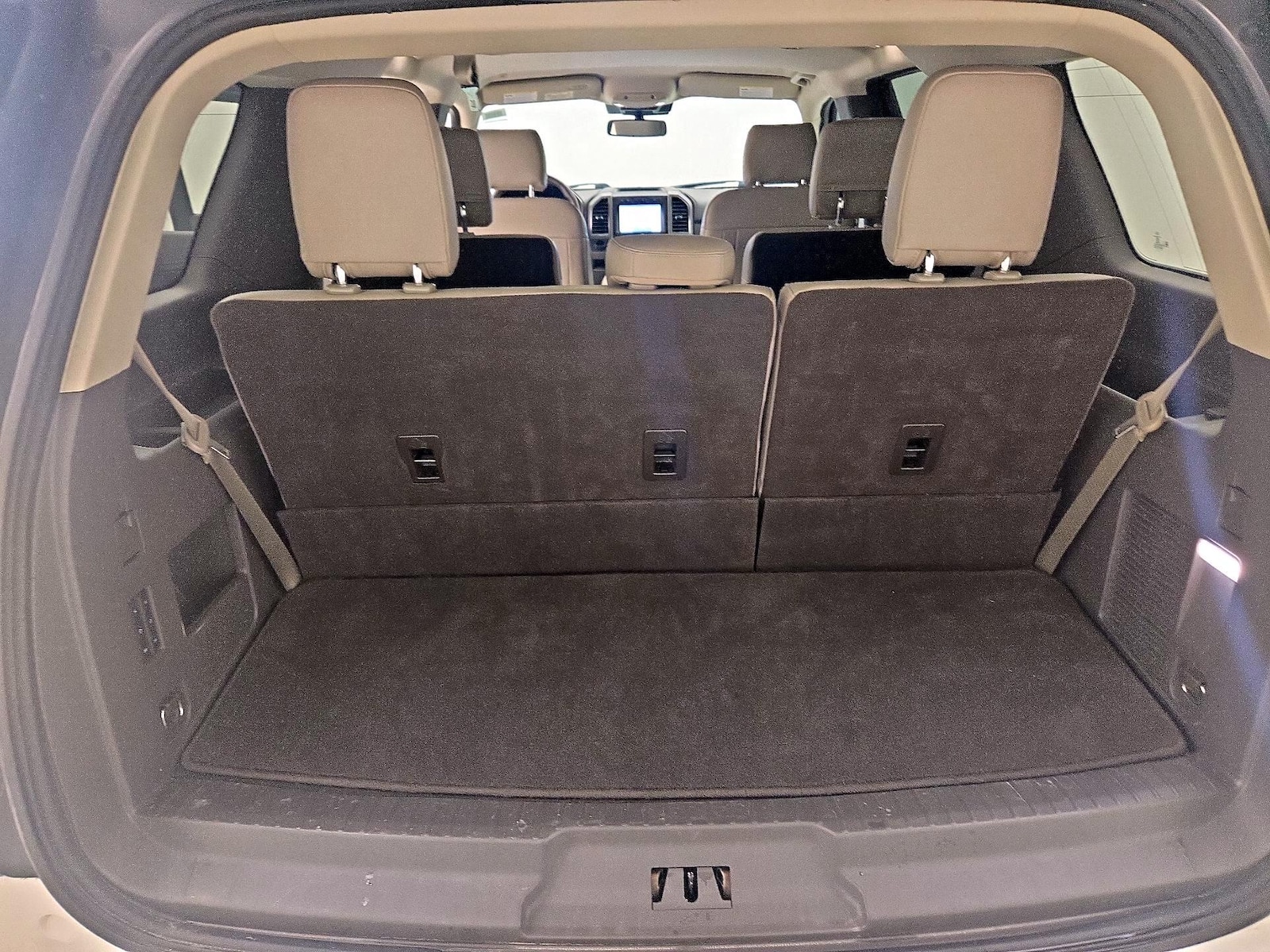2020 Ford Expedition XLT - Photo 23