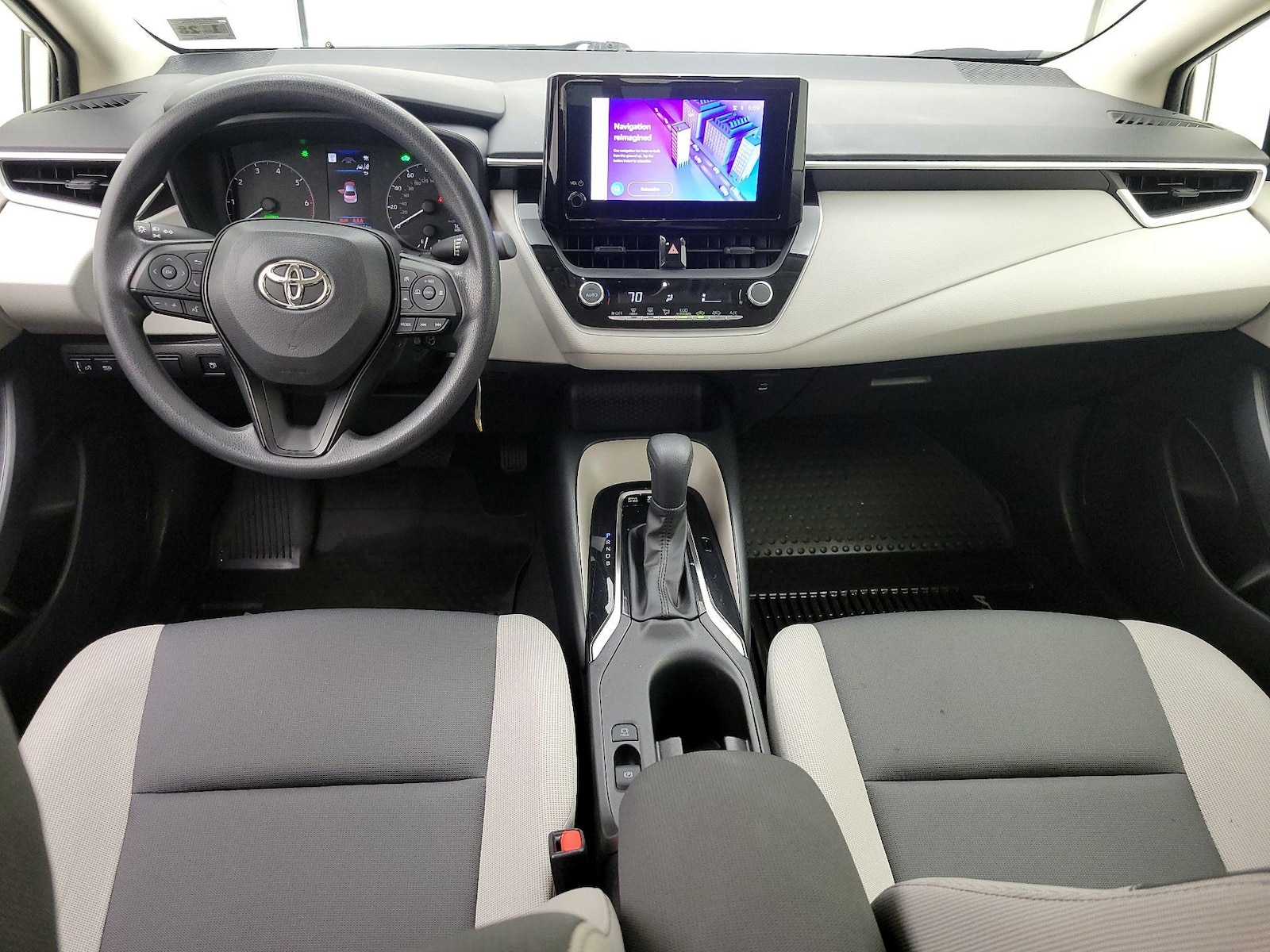 2023 Toyota Corolla LE - Photo 10