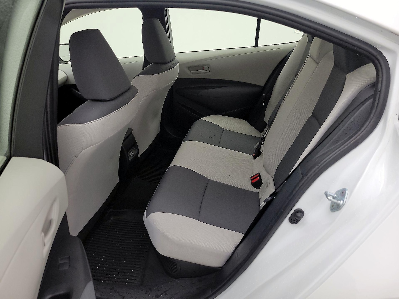 2023 Toyota Corolla LE - Photo 20