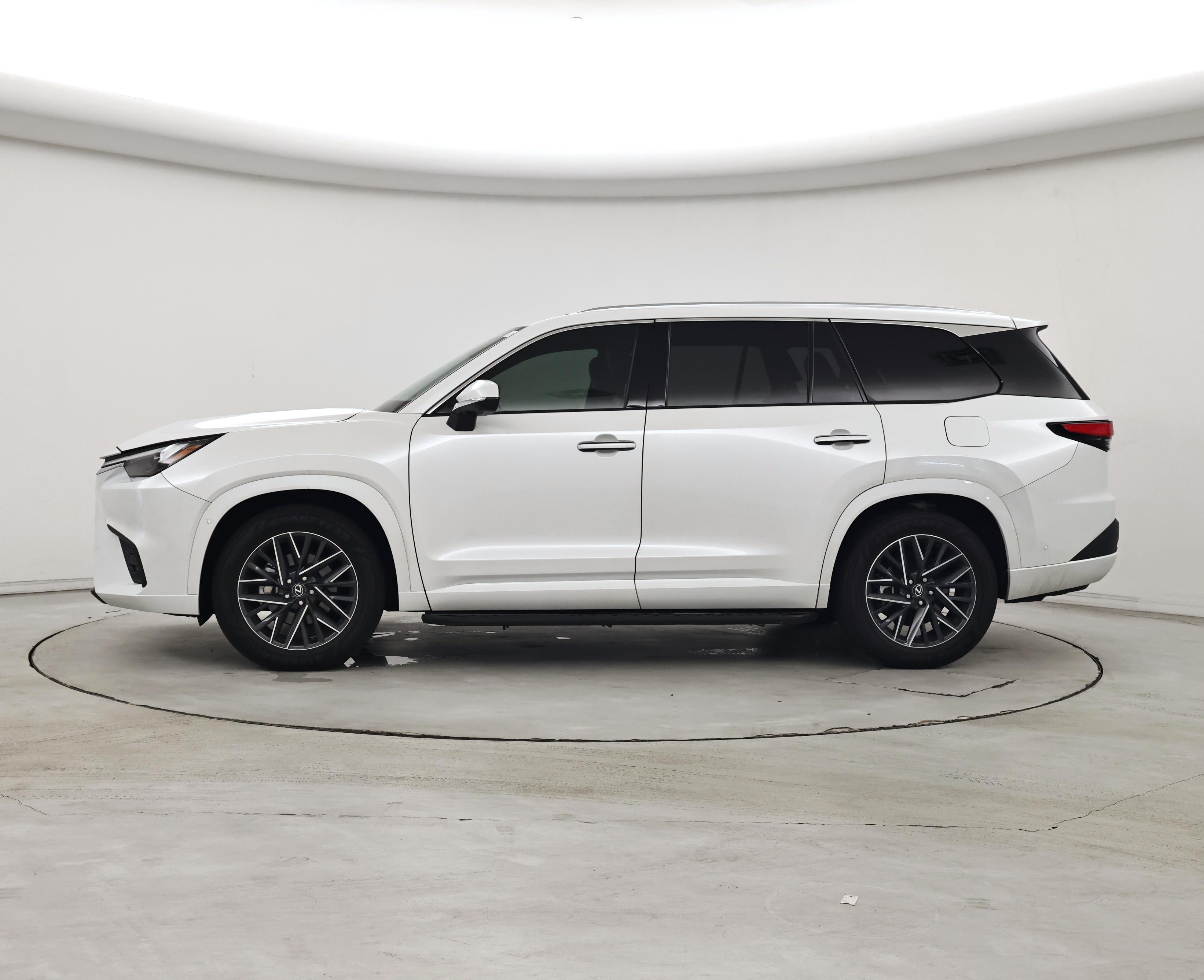 Thumbnail: 2024 Lexus TX - 3