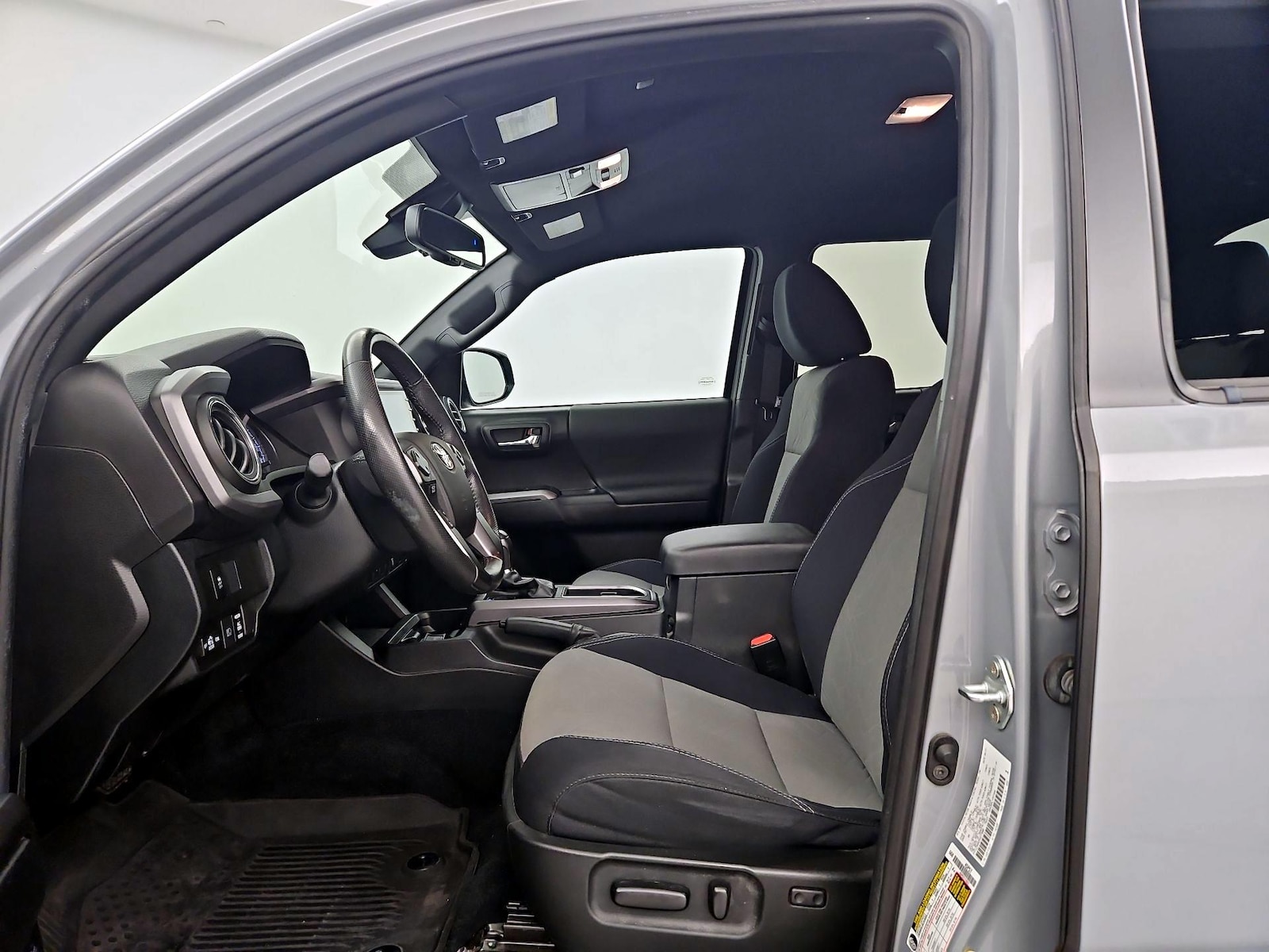 Power Seat(s) & Side Airbags