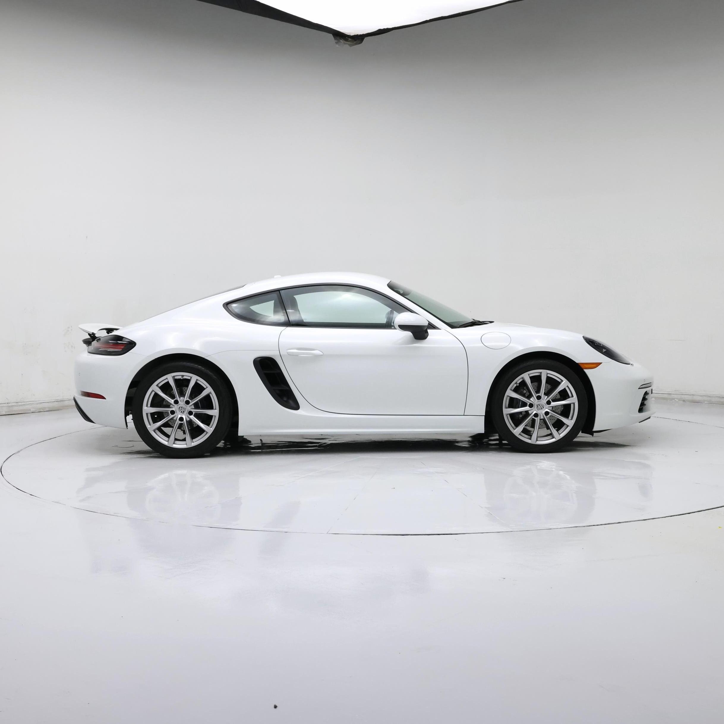 Thumbnail: 2018 Porsche 718 Cayman - 7