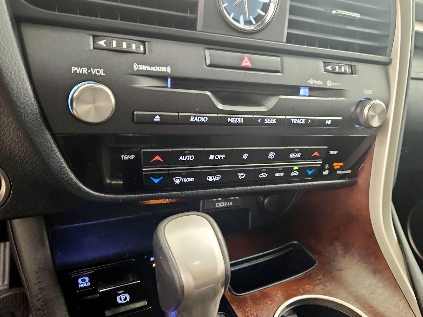 2020 Lexus RX Hybrid 450h - Photo 18