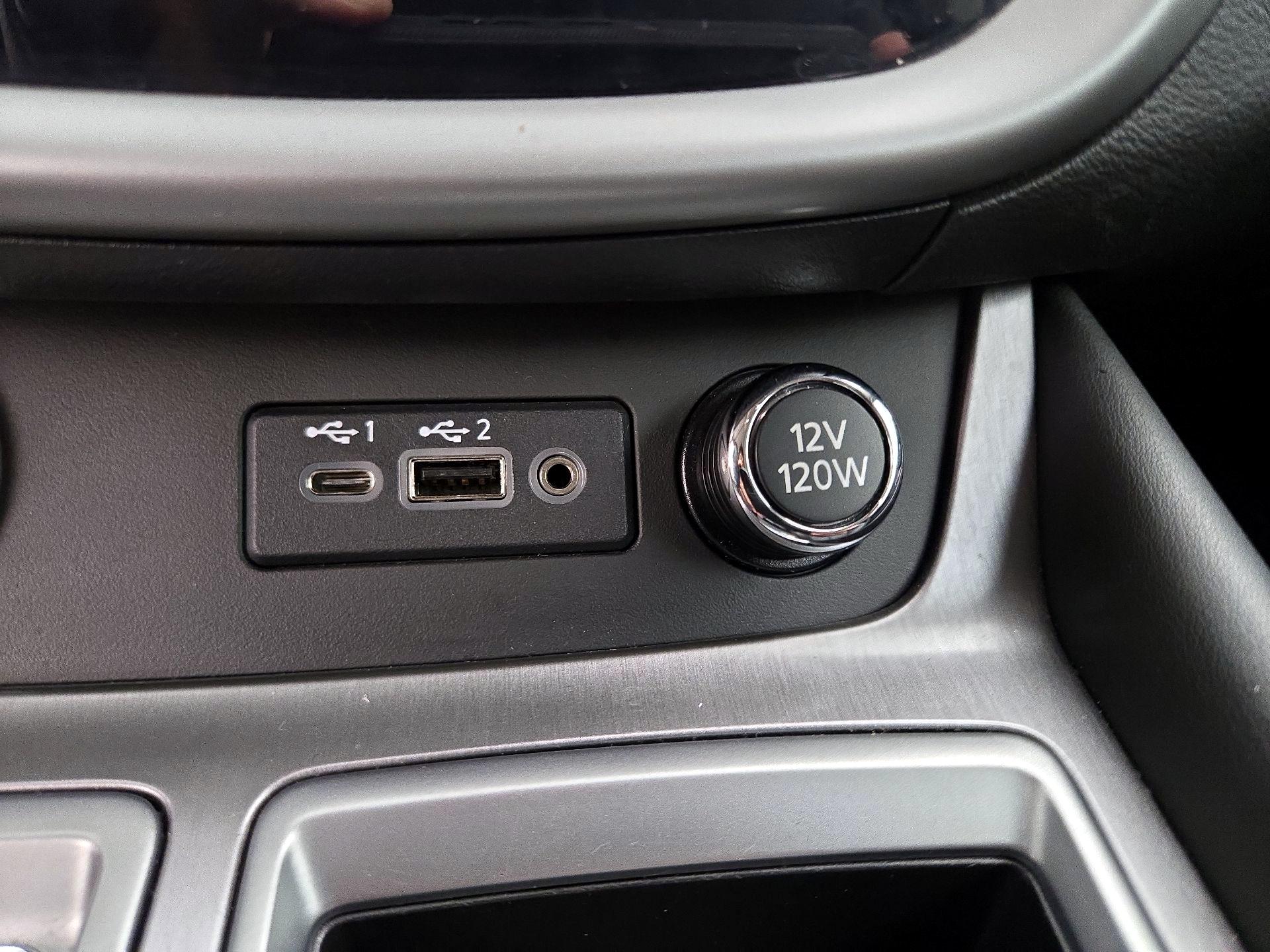 Thumbnail: 2019 Nissan Murano - 19