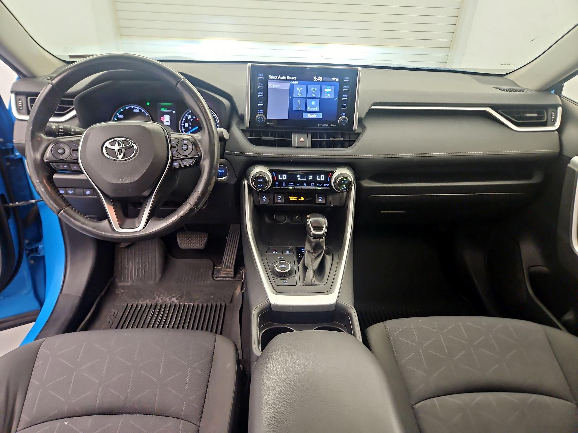 Thumbnail: 2021 Toyota RAV4 - 9