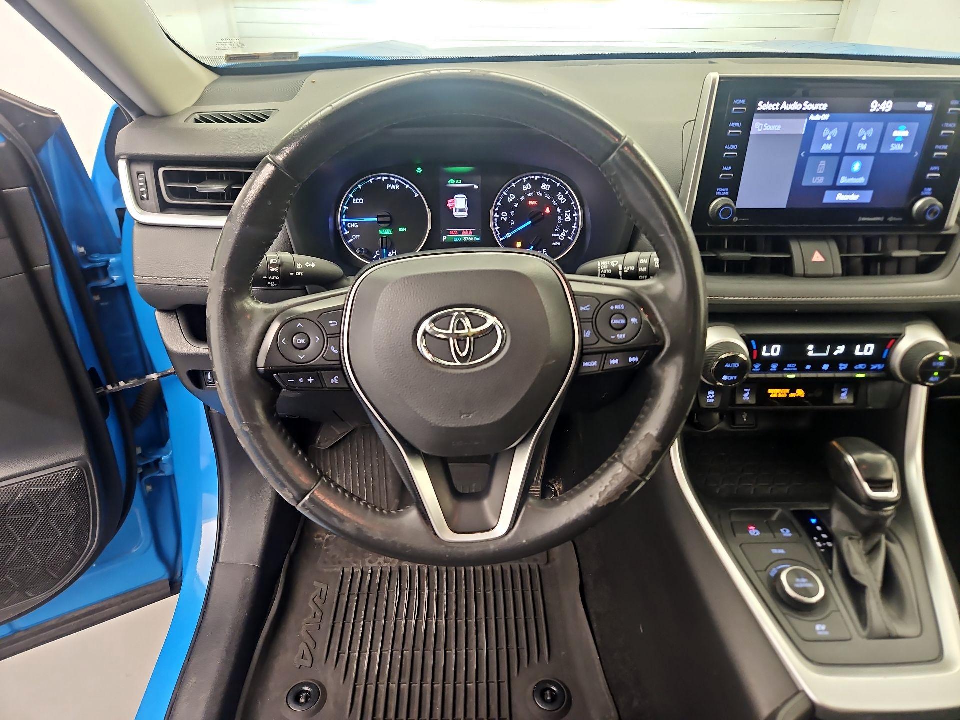 Thumbnail: 2021 Toyota RAV4 - 10