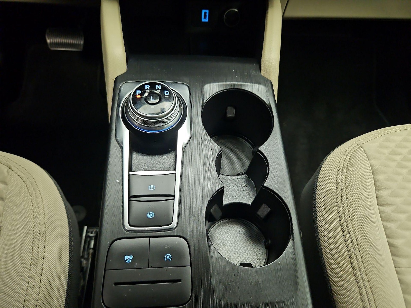 2020 Ford Escape SE - Photo 18