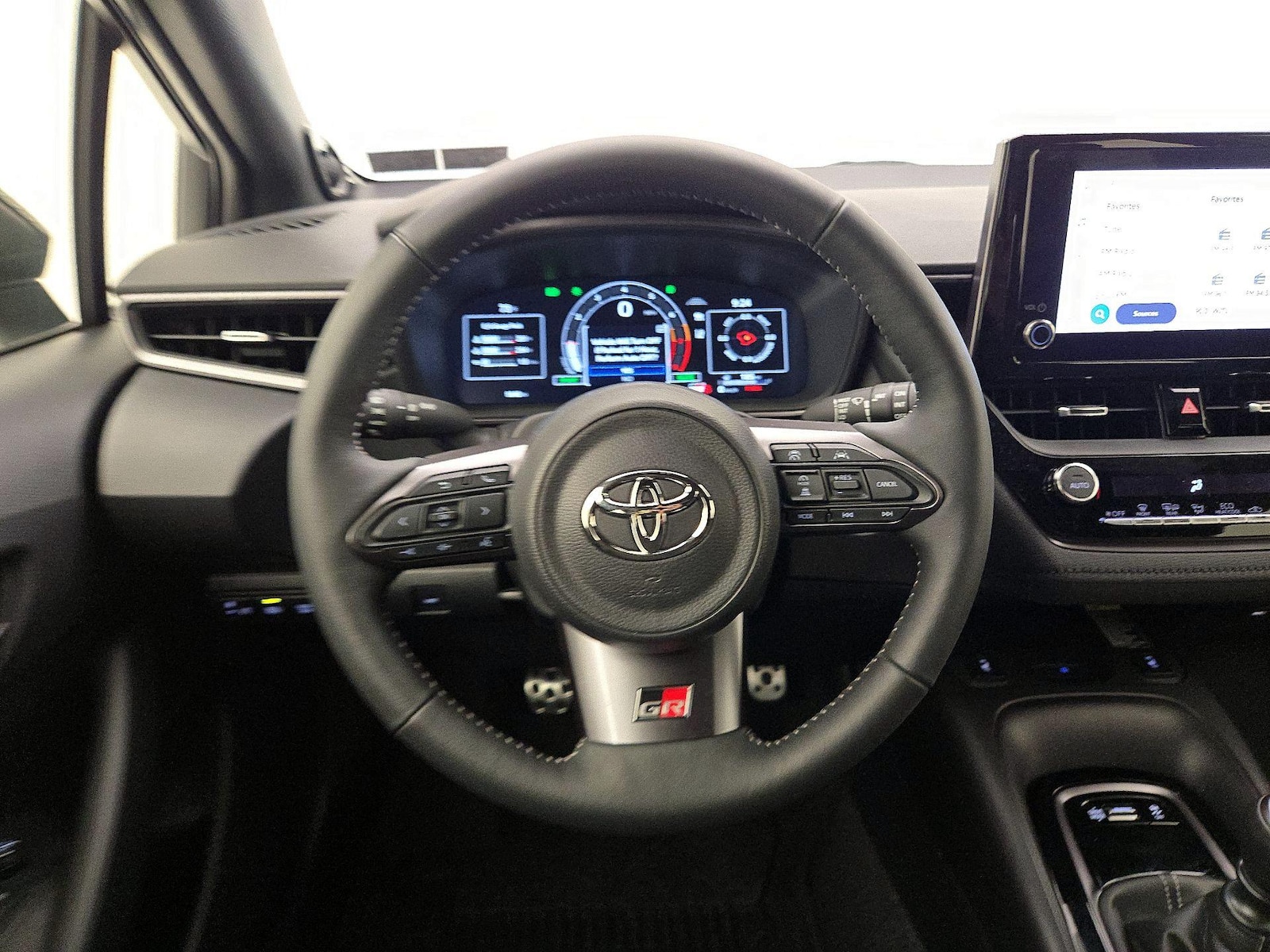 2023 Toyota GR Corolla Core - Photo 11
