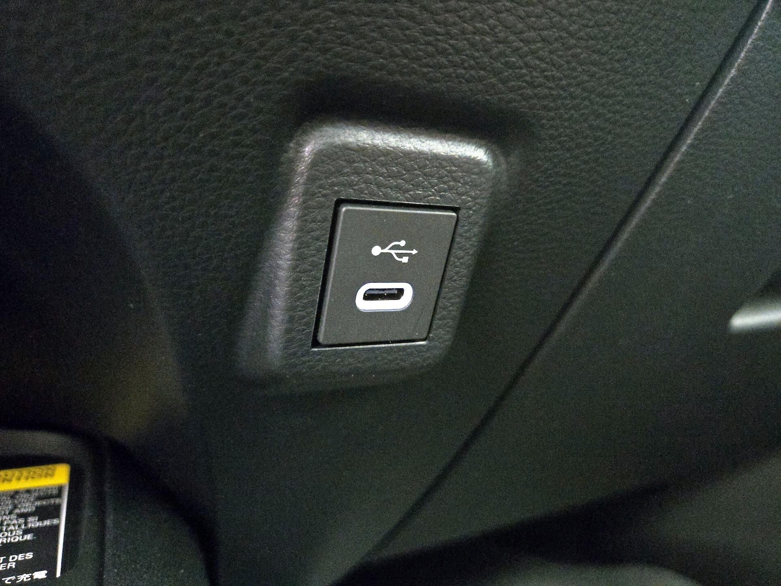 2023 Toyota GR Corolla Core - Photo 19