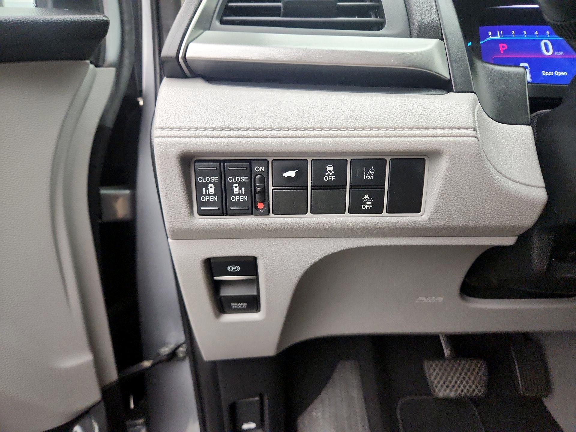 Thumbnail: 2019 Honda Odyssey - 13