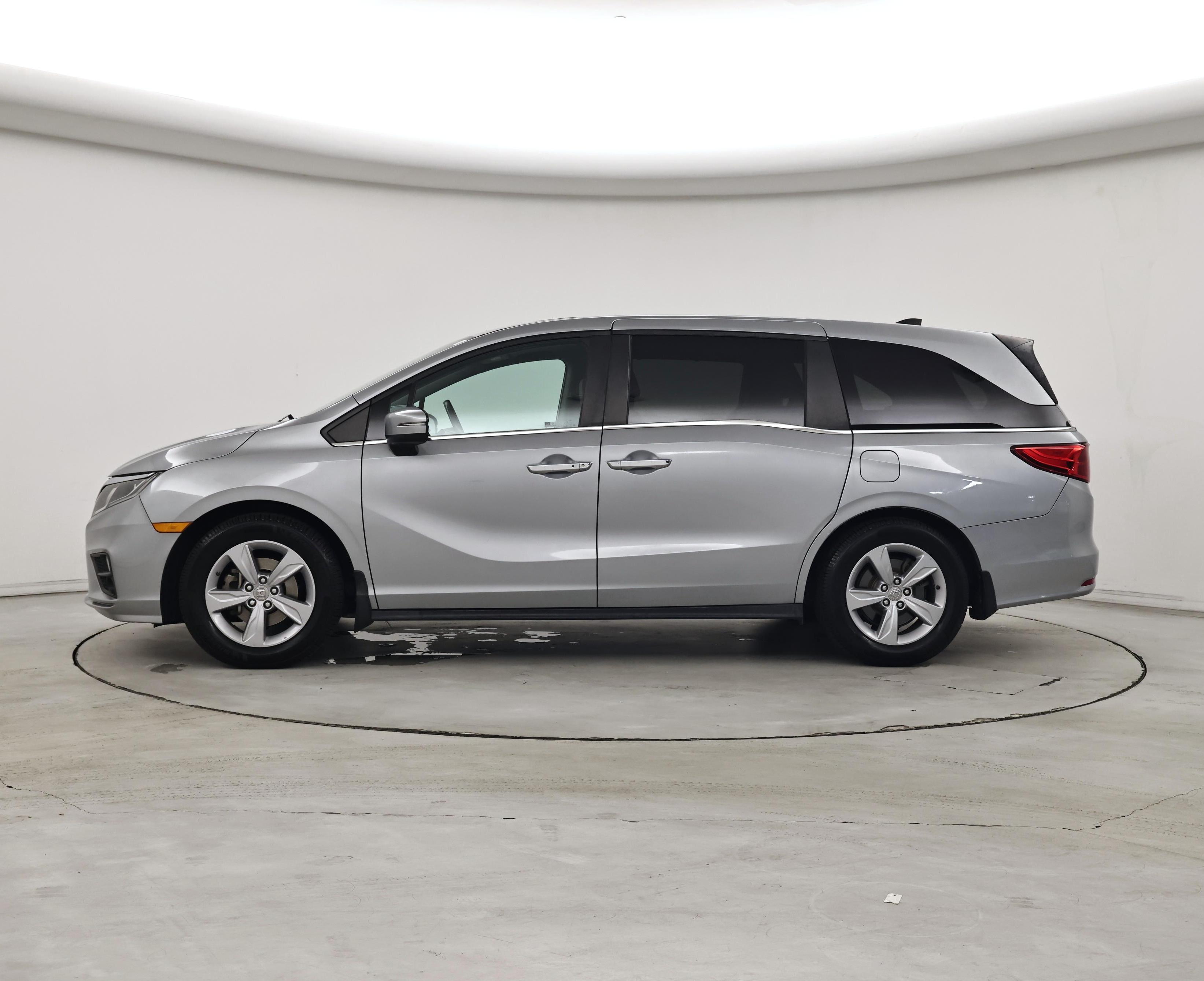 Thumbnail: 2019 Honda Odyssey - 3