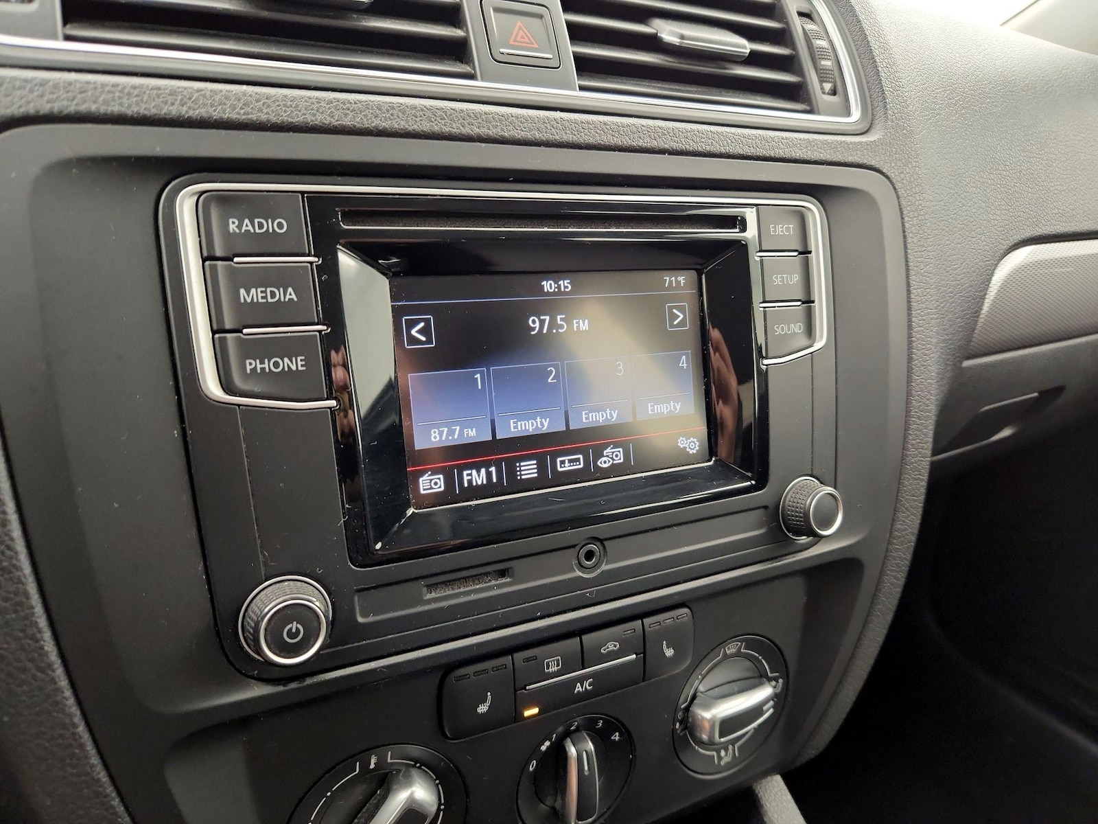 2017 Volkswagen Jetta S - Photo 16