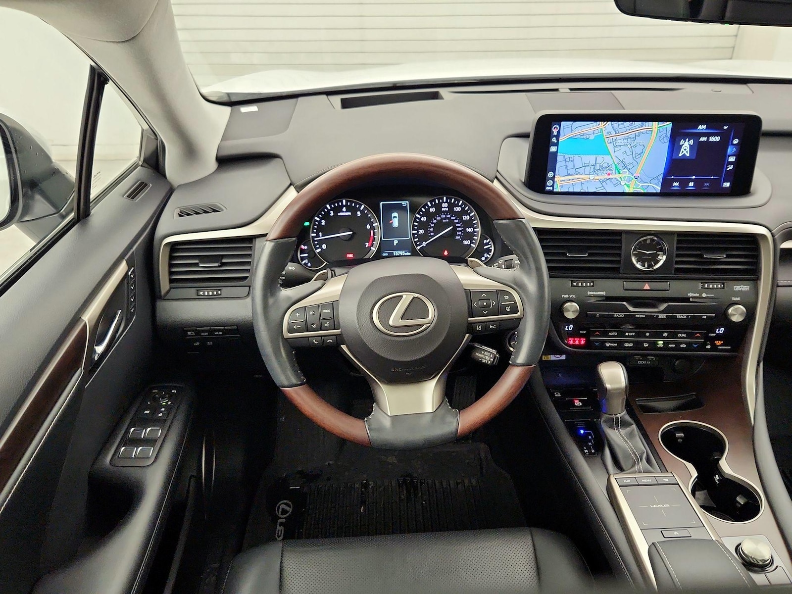 2021 Lexus RX 350 - Photo 11